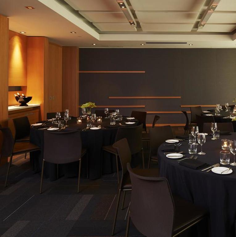 Le Germain Hotel Maple Leaf Square Toronto Exterior photo